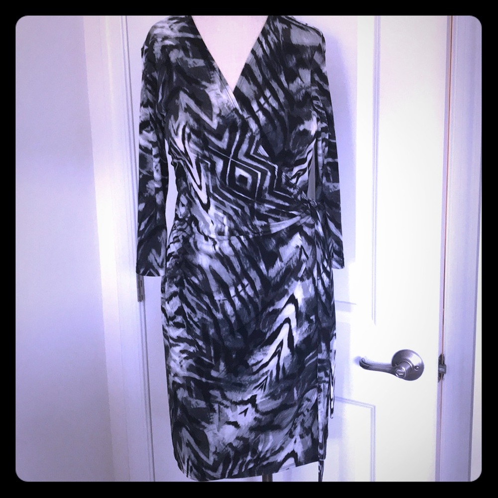 Blk/white/gray print Wrap Dress